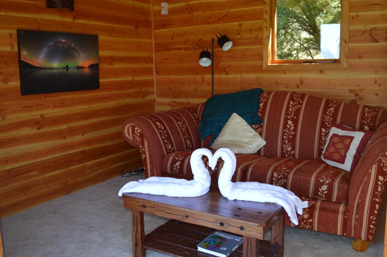 Sunrise Cabin At First Light Rangihaeata Retreat Takaka Esterno foto